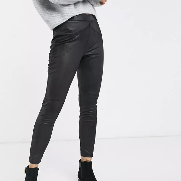 Free People Women's Midnight Vegan Suede Skinny Pants. - Picture 1 of 9
